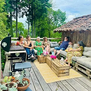  Hébergement de vacances Brin De Nature Au Coeur De La Nature Bugiste